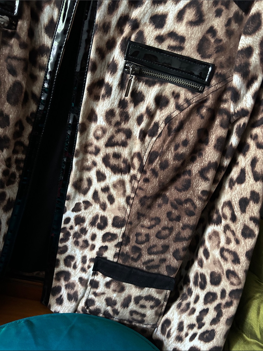 Chico’s Size 3 Leopard Print Jacket Faux Leather Trim Animal Print Blazer - Picture 5 of 6